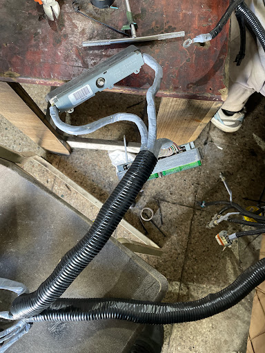 كهربائي سيارات عجايب 