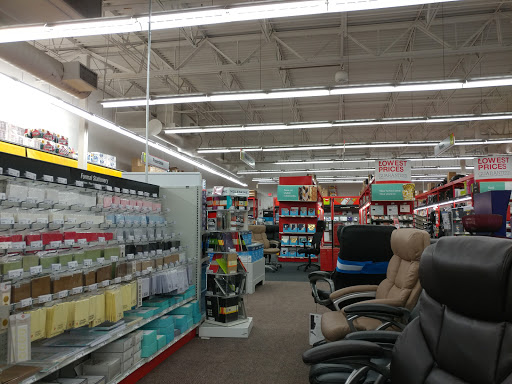 Office Supply Store «Staples», reviews and photos, 284 Hartford Ave, Bellingham, MA 02019, USA