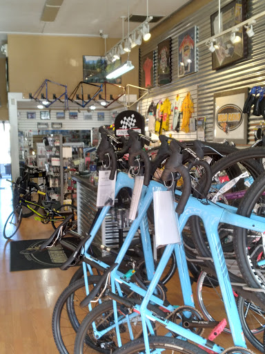 Velo Reno, 3450 Lakeside Dr, Reno, NV 89509, USA, 