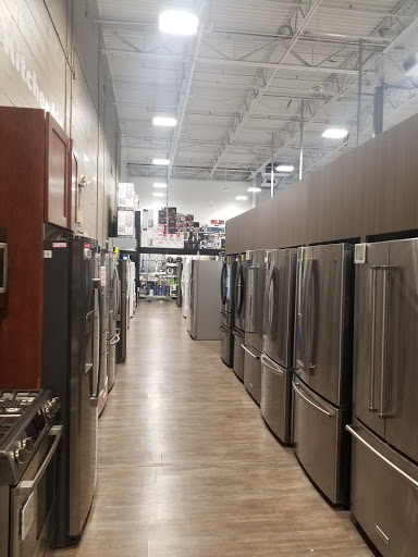 Electronics Store «Best Buy», reviews and photos, 1501 N Victory Pl, Burbank, CA 91504, USA