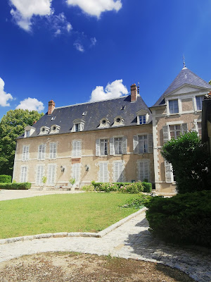 Château de Bouville à Estouy
