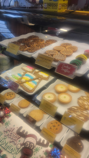 Dessert Shop «Nestle Toll House Cafe», reviews and photos, 605 Town Square Blvd, Garland, TX 75040, USA