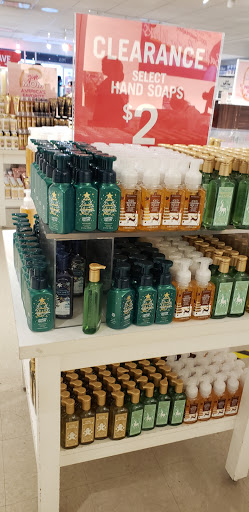 Beauty Supply Store «Bath & Body Works», reviews and photos, 10735 Factory Shop Blvd, Gulfport, MS 39503, USA