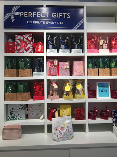 Beauty Supply Store «Bath & Body Works», reviews and photos, 10385 Dixie Hwy, Louisville, KY 40272, USA