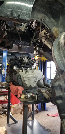 Auto Repair Shop «Riverside Auto Care», reviews and photos, 13160 Fort St, Southgate, MI 48195, USA