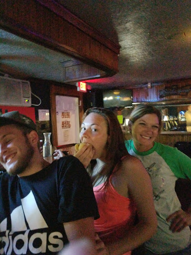 Karaoke Bar «Bayou Club», reviews and photos, 2210 Simmons Dr, Orange, TX 77630, USA