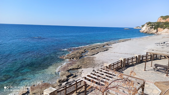 Dinek beach