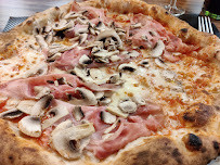 Prosciutto crudo du Pizzeria Solo Pizza Napoletana à Chessy - n°3