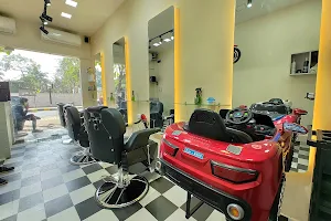 Haircutwala Nerul - Beauty Salon For Men & Children image