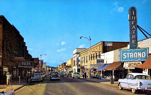 Movie Theater «The Strand at 38 Main», reviews and photos, 38 N Main St, Waynesville, NC 28786, USA