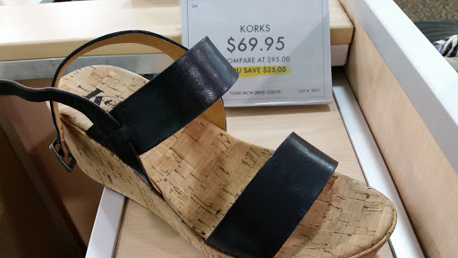 Shoe Store «DSW Designer Shoe Warehouse», reviews and photos, 375 E Altamonte Dr, Altamonte Springs, FL 32701, USA