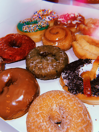 Donut Shop «Ferguson Donut Shop», reviews and photos, 8537 Ferguson Rd, Dallas, TX 75228, USA