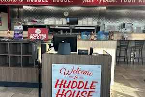 Huddle House image