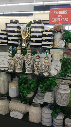 Craft Store «Hobby Lobby», reviews and photos, 241 Buckland St, Manchester, CT 06042, USA