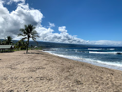 Kailua Kona Beach'in fotoğrafı geniş bir kıyı şeridi ile birlikte