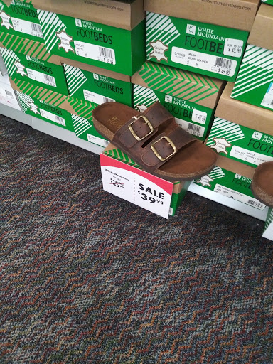 Shoe Store «Shoe Carnival», reviews and photos, 466 Pinnacle Pkwy, Bristol, TN 37620, USA