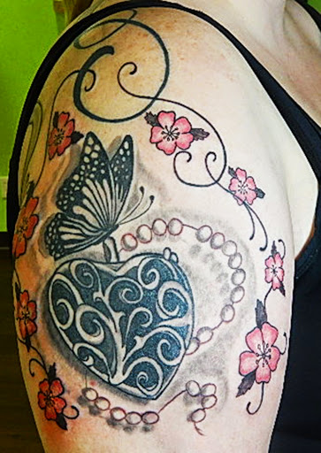 Tattoo Shop «Eternally Yours Tattoo Company», reviews and photos, 8141 Broadview Rd, Broadview Heights, OH 44147, USA