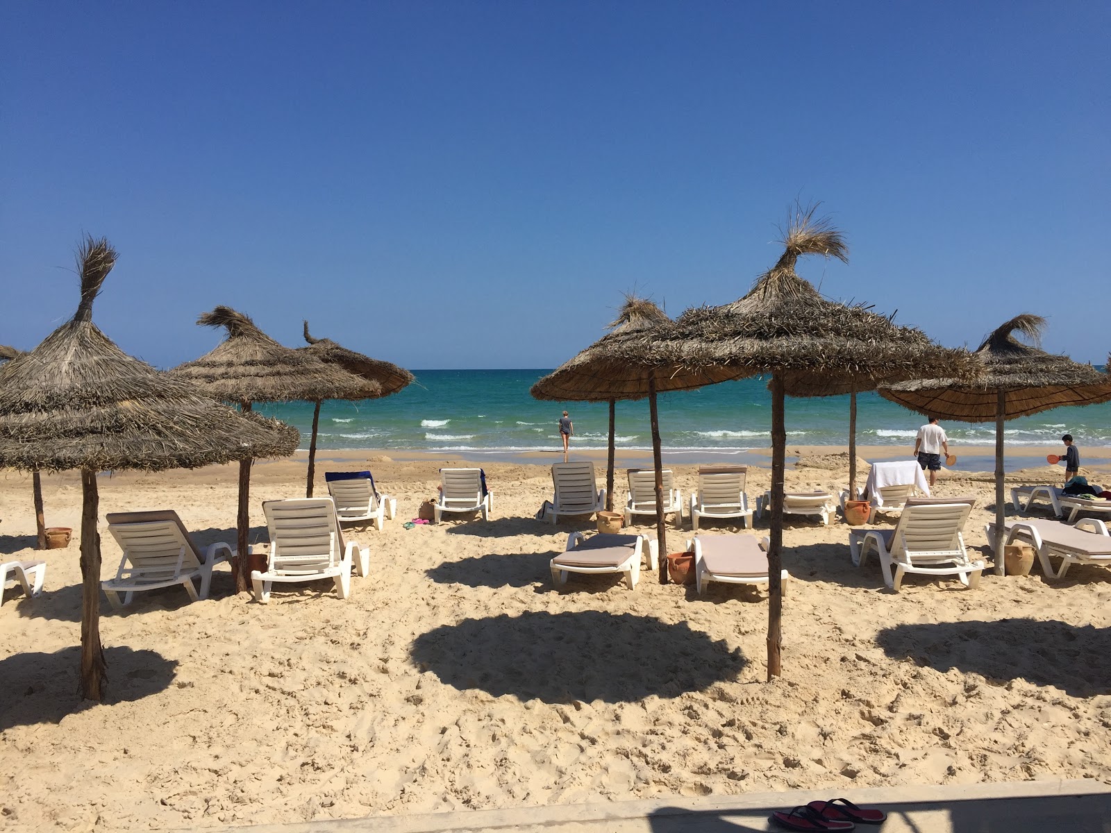 Plage Bouficha'in fotoğrafı düz ve uzun ile birlikte
