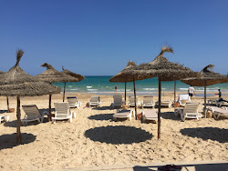 Plage Bouficha'in fotoğrafı düz ve uzun ile birlikte