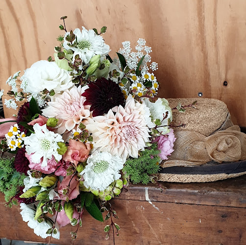 Reviews of Country Blooms Flower Farm in Richmond - Florist