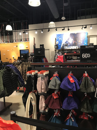 Clothing Store «The North Face Outlet», reviews and photos, 4410 Mills Cir, Ontario, CA 91764, USA
