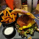 Photo n°4 de l'avis de Manuela.a fait le 18/12/2022 à 01:12 sur le  OPPOSTI Schenefeld à Schenefeld