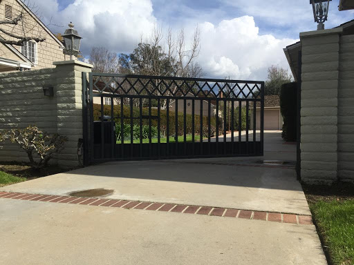 Locksmith «101 Locksmith Inc», reviews and photos, 19429 Kittridge St, Reseda, CA 91335, USA