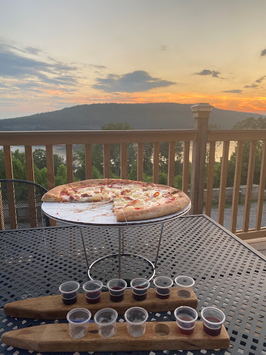 Winery «Look Out Winery, Inc.», reviews and photos, 11848 US-41, Guild, TN 37340, USA