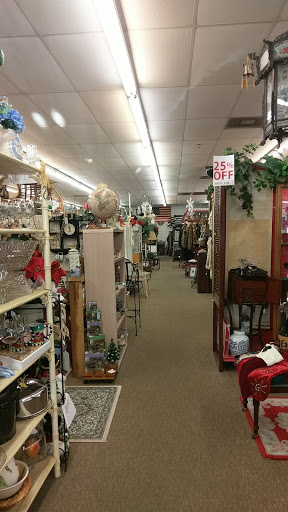 Antique Store «Coronado Antiques Mall», reviews and photos, 1433 S Dixie Fwy, New Smyrna Beach, FL 32168, USA