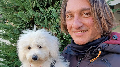 Dogtrainspot Κυριακού Γεώργιος, θετικός εκπαιδευτής σκύλων - Σχολή εκπαίδευσης εκπαιδευτών σκύλων Functional Dog Training Academy