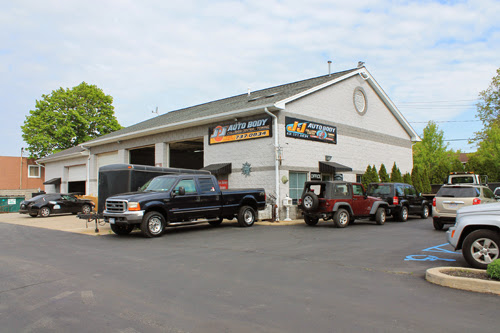 Auto Body Shop «J & J Auto Body», reviews and photos, 1792 Louis Kossuth Ave, Ronkonkoma, NY 11779, USA