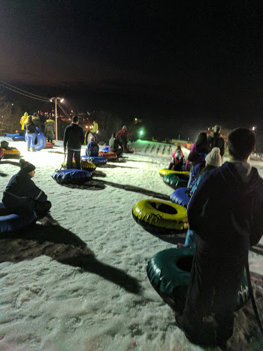Resort «White Lightning Snowtubing at the Fernwood Winter Fun Center», reviews and photos, 124 Golf Dr #2, East Stroudsburg, PA 18302, USA