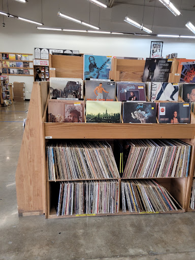 Book Store «Half Price Books», reviews and photos, 2601 S Interstate 35 e300, Round Rock, TX 78664, USA