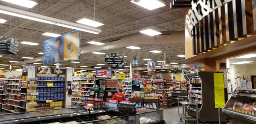 Grocery Store «Kroger», reviews and photos, 525 E Clifty Dr, Madison, IN 47250, USA