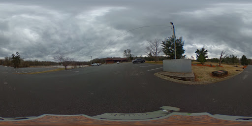 Golf Course «Swan Lake Golf Course», reviews and photos, 581 Dunbar Cave Rd, Clarksville, TN 37043, USA