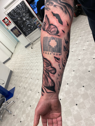 Explore purple heart tattoo ideas, creative tattoo ideas in Orland, available at K1LL3R ARTW0RK