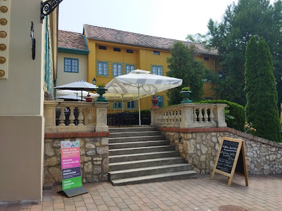 Zsolnay étterem - Pécs, Felsővámház u. 52, 7626 Hungary
