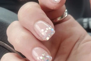 Luxe Nails & Spa image