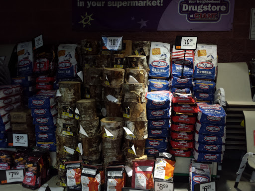 Grocery Store «Giant Food Stores», reviews and photos, 14635 Mount Airy Rd, Shrewsbury, PA 17361, USA