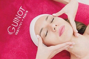 Elizabeth Mitchelle Beauty Salon image