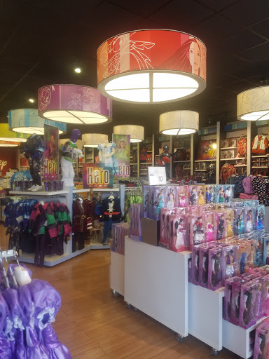 Shopping Mall «Silver Sands Premium Outlets», reviews and photos, 10562 Emerald Coast Pkwy W, Miramar Beach, FL 32550, USA