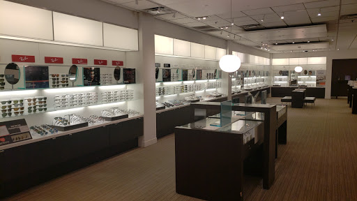 Eye Care Center «LensCrafters», reviews and photos, D330 Woodfield Mall, Schaumburg, IL 60173, USA