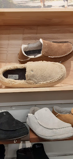 Shoe Store «Towson Bootery», reviews and photos, 810 Kenilworth Dr, Towson, MD 21204, USA