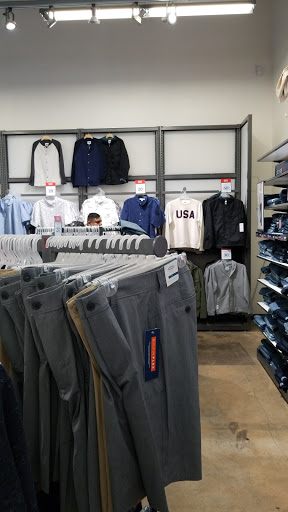 Clothing Store «Old Navy», reviews and photos, 697 Hillside Avenue, New Hyde Park, NY 11040, USA