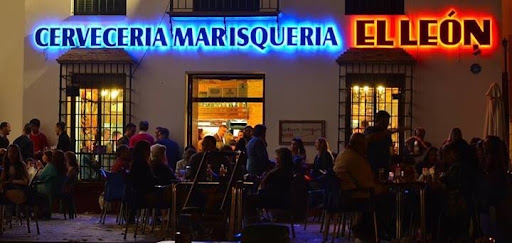 Cervecería Marisqueria El León en Constantina
