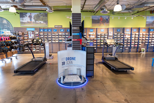 Running Store «Road Runner Sports», reviews and photos, 1835 Newport Blvd, Costa Mesa, CA 92627, USA