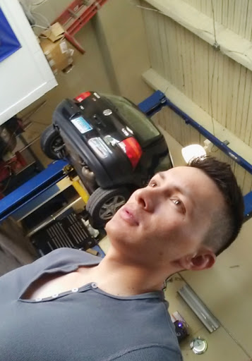 Used Car Dealer «J & F Auto Wholesalers», reviews and photos, 1148 S Main St, Waterbury, CT 06706, USA