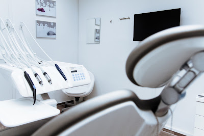 Dr SEBBAG - Chirurgien Dentiste L'Isle Adam à L'Isle-Adam