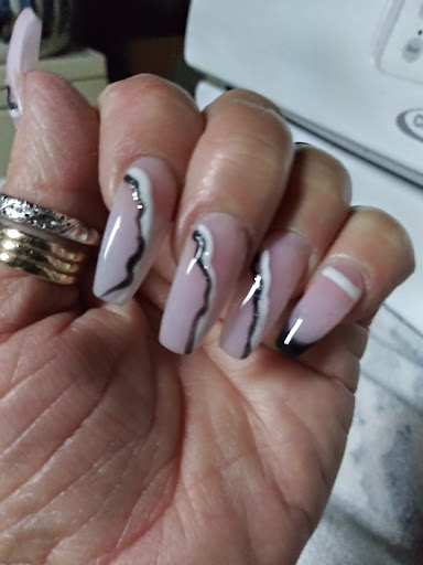 Nail Salon «Finest Nail & Tanning Salon», reviews and photos, 868 US-129 #11, Cleveland, GA 30528, USA