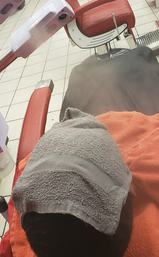 Barber Shop «The Fade Master Barber Shop», reviews and photos, 937 Eastway Dr, Charlotte, NC 28205, USA